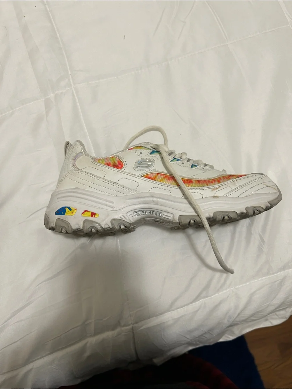 Skechers Mens White Sneakers with Rainbow Accents